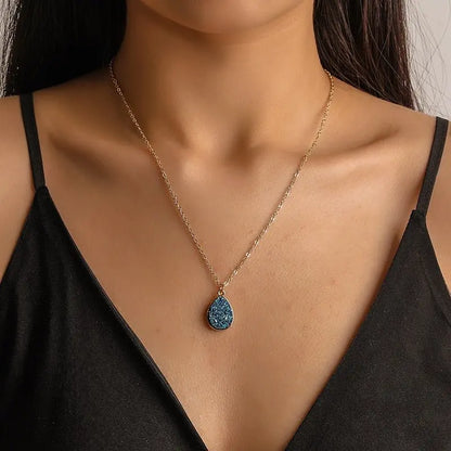 Simple Water Drop Sweet Crystal Cluster Necklace - GimmeWarehouse